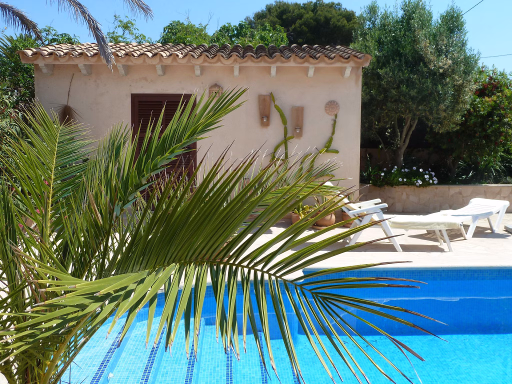 Finca und Pool - idyllisch